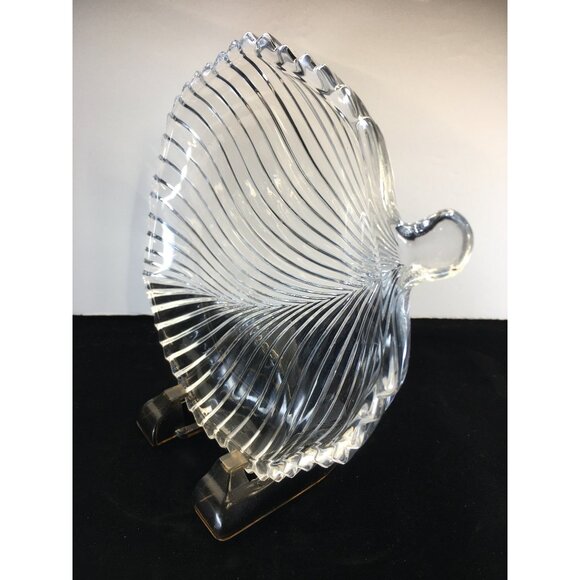 Vintage Mikasa Diamond Fire Leaf Shaped Serving Platter Crystal Cut Glass 8'' - Picture 2 of 7